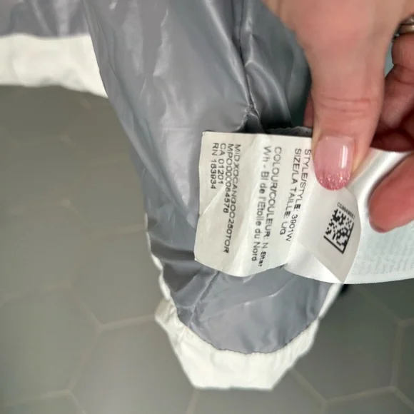 NWT Canada Goose Aurora Parka Size L in Northstar White - Picture 9 of 15